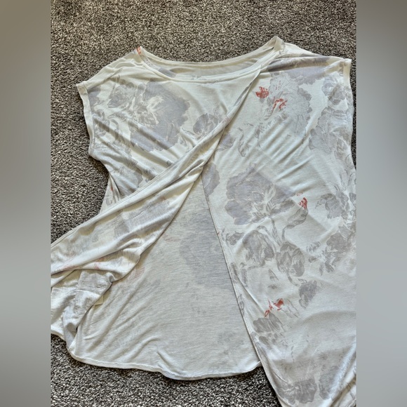 2/$15 ARITZIA WILFRED Anvers Split Back Floral Printed Oversized Shirt Flowy M - Picture 9 of 11